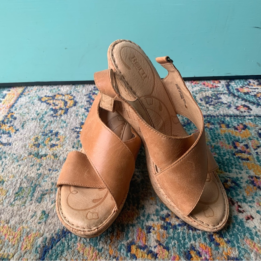 Born Tan Leather Wedge Sandals
